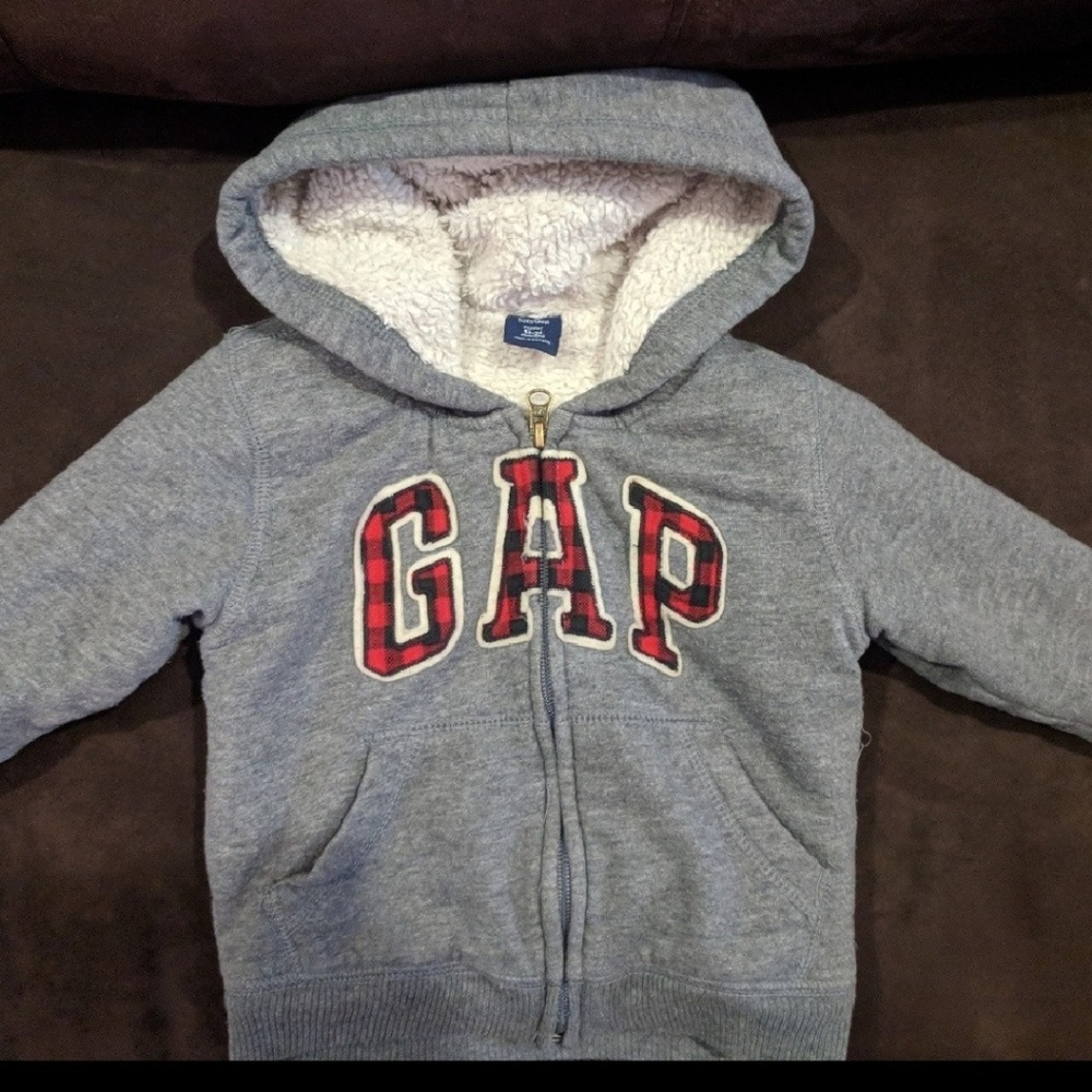 Gap sweatshirt